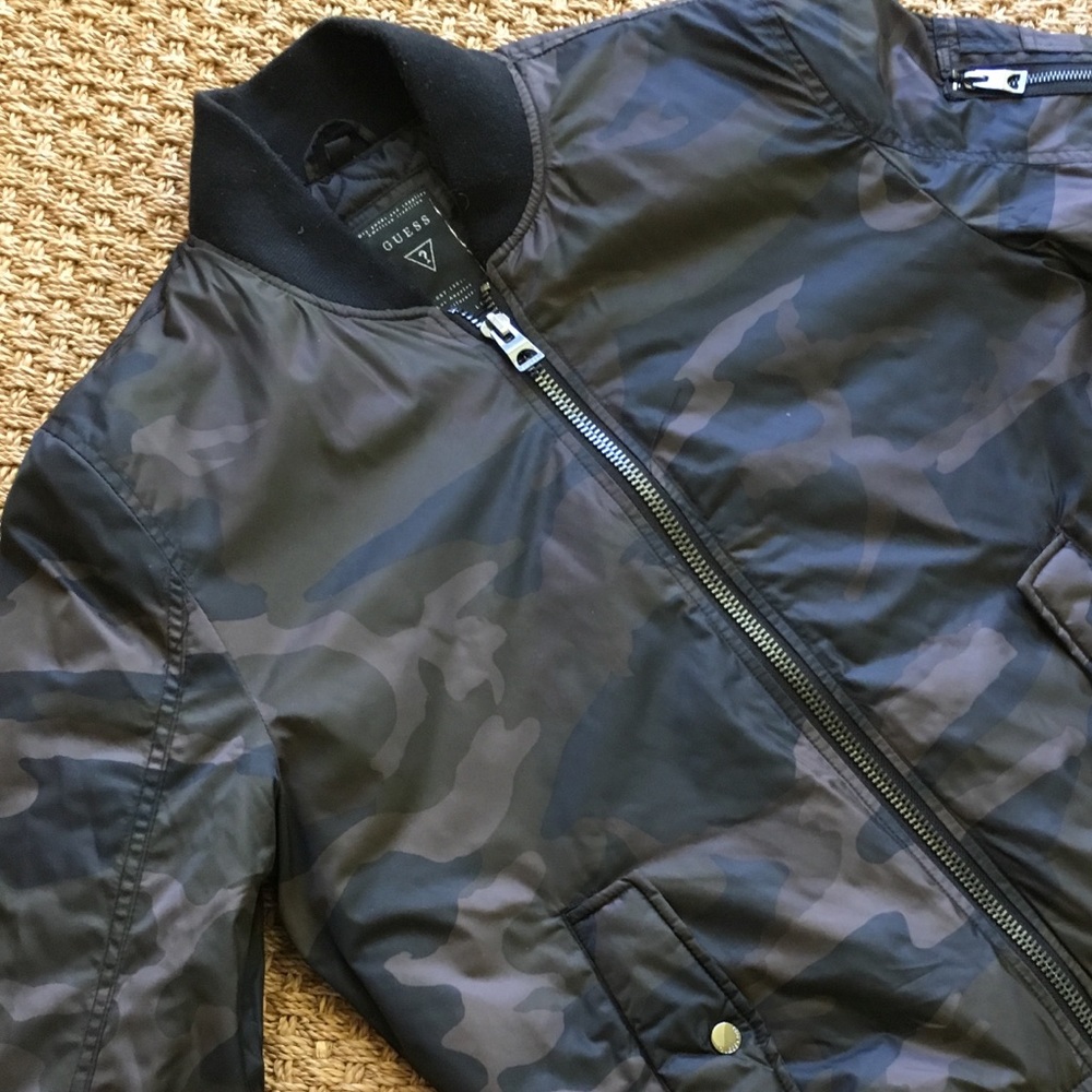 Men’s guess camouflage jacket